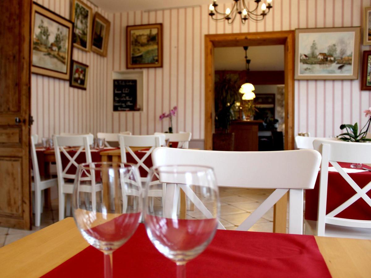 Hotel Les Aubepines Illiers-Combray Εξωτερικό φωτογραφία